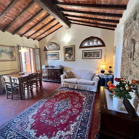 Castello * מונטריג'יוני